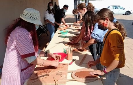 MAR Festival Castelflorite Taller Modela Barro: Mary Tricas